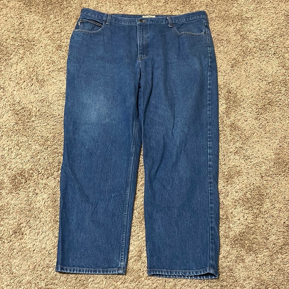 LL Bean Relaxed Fit Mens 44x32 Blue Medium Wash Denim Jeans (Actual 44x30)